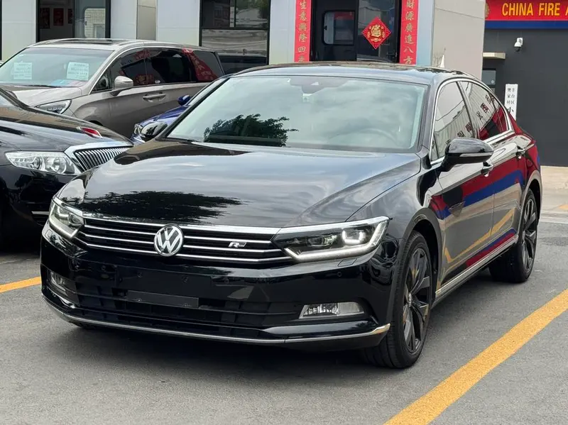 Volkswagen Magotan 330TSI DSG Premium Version CN5, 2019 — фото 1