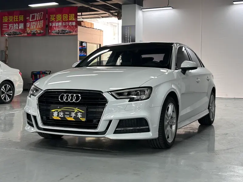 Audi A3 Limousine 35 TFSI Fashion Version CN5, 2019 — фото 1