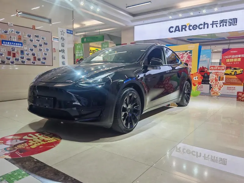 Tesla Model Y, 2022