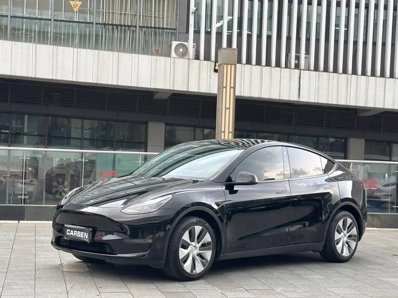 Tesla Model Y, 2021