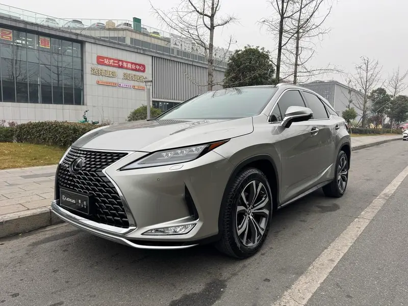 Lexus RX, 2020