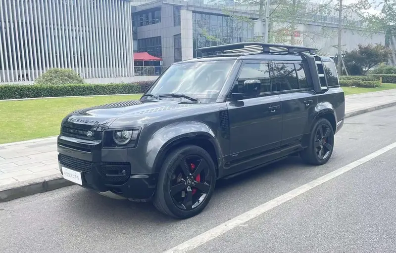 Land Rover Defender, 2023