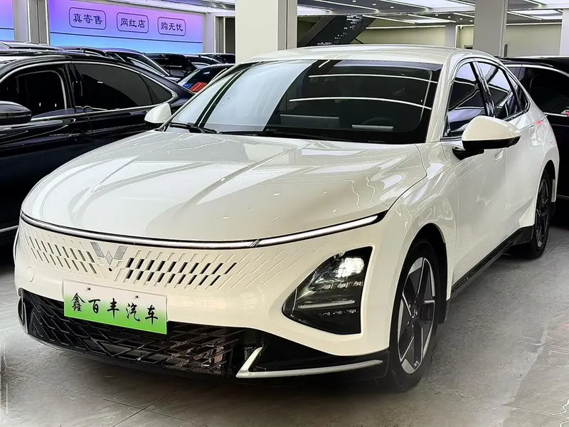 Wuling Starlight PHEV, 2023