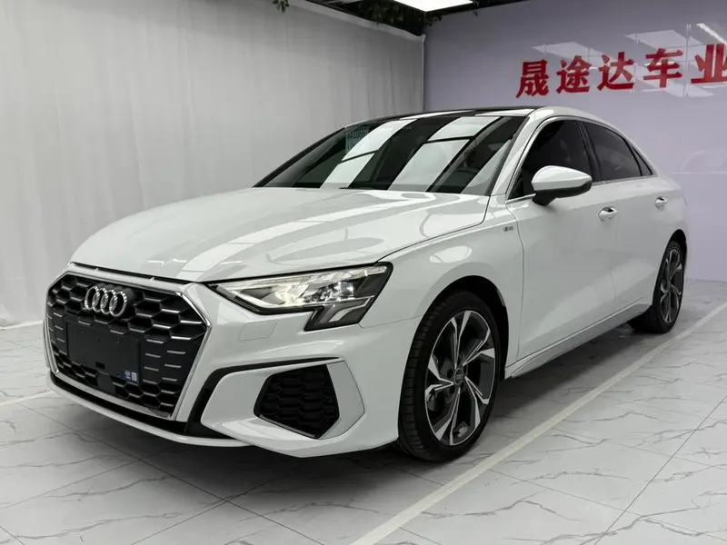 Audi A3 A3L Limousine 35 TFSI Fashion Sport Version, 2022 — фото 1