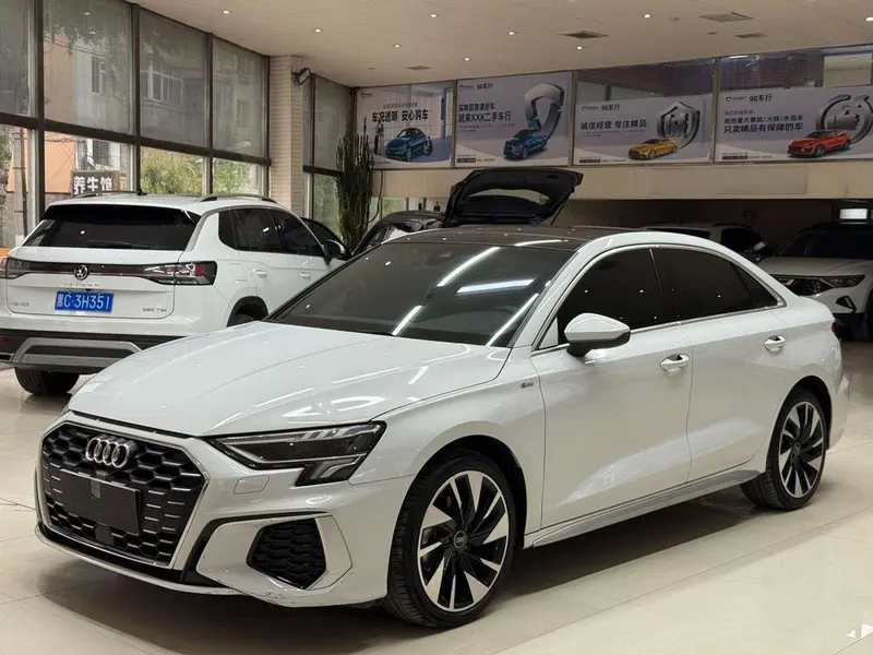 Audi A3 Facelift A3L Limousine 35 TFSI Fashion Sport Version, 2023 — фото 1