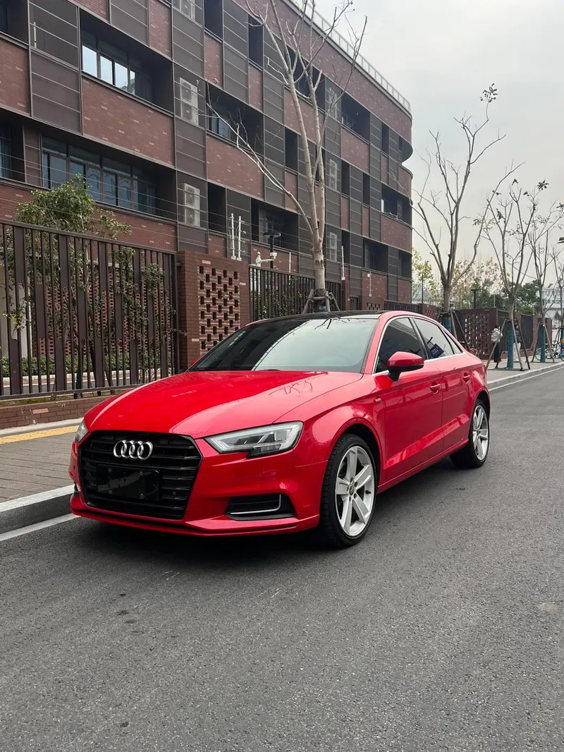 Audi A3 Limousine 40 TFSI Стиль нормы China V, 2019 — фото 1