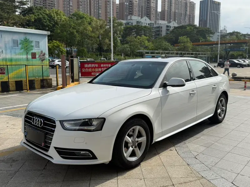 Audi A4L 35 TFSI Auto Comfort Version, 2015 — фото 1