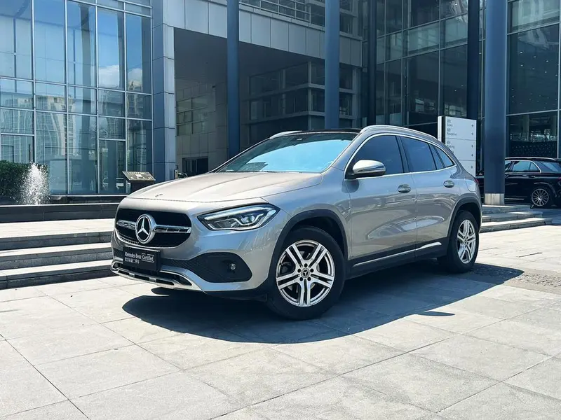 Mercedes-Benz GLA GLA 200, 2023 — фото 1