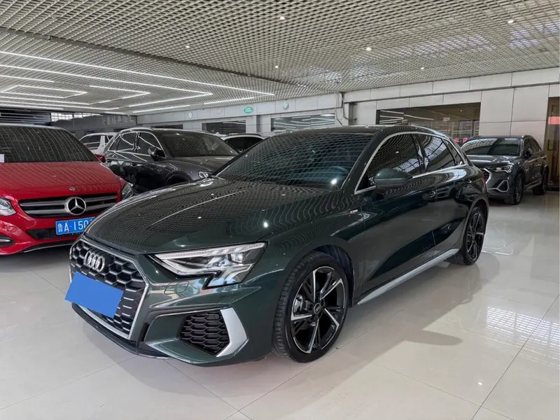 Audi A3 Facelift Sportback 35 TFSI Fashion Sport Version, 2023 — фото 1