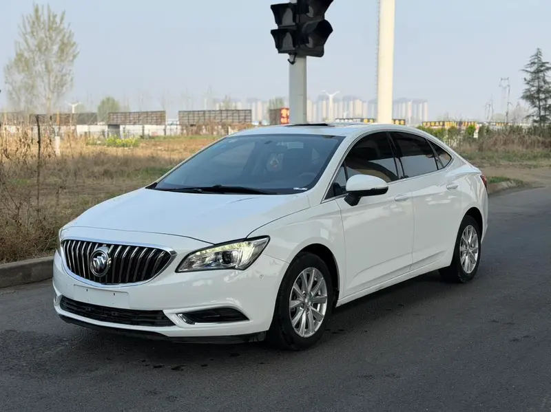 Buick Verano Sedan 20T Dual Clutch Elite Version, 2017 — фото 1