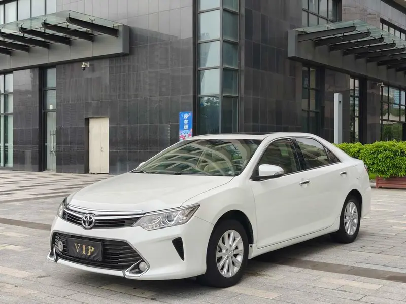 Toyota Camry, 2016