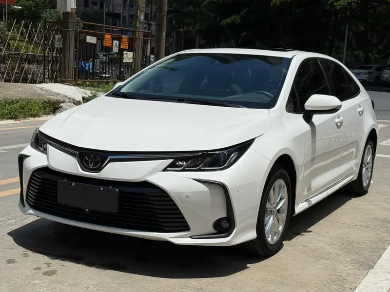 Toyota Corolla 1.2T S-CVT Elite PLUS Edition, 2021 — фото 1