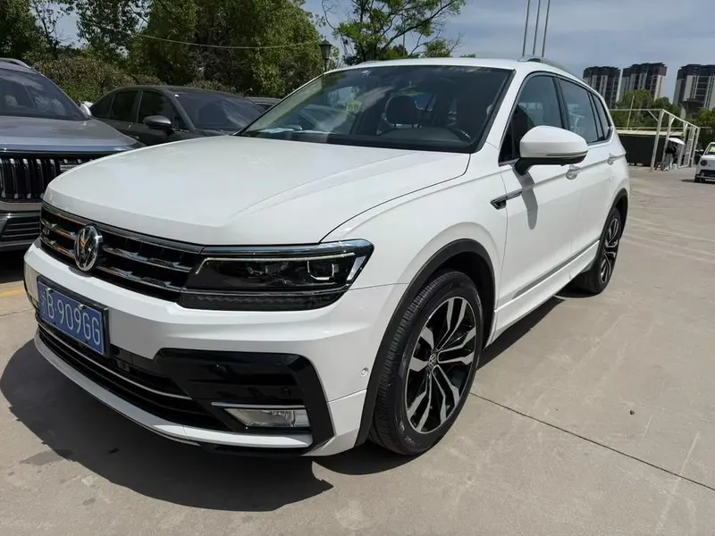 Volkswagen Tiguan L, 2020
