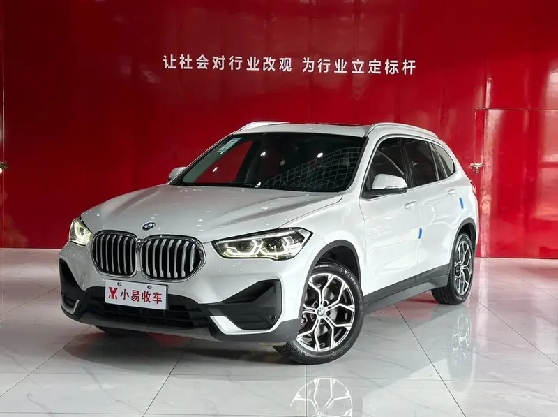 BMW X1 sDrive25Li Leading Version, 2022 — фото 1