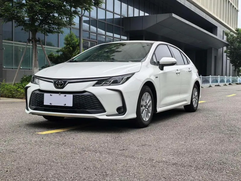 Toyota Corolla Smart Hybrid Dual Engine 1.8L E-CVT Edition, 2025 — фото 1