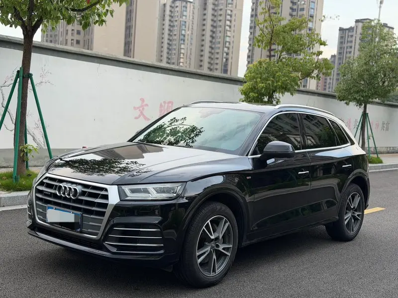 Audi Q5L, 2018