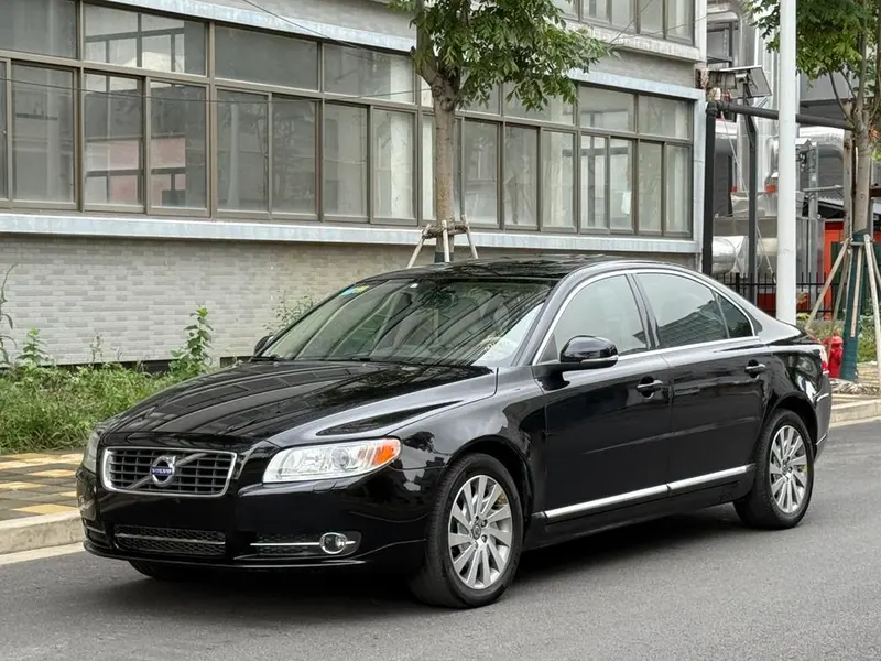 Volvo S80L, 2012