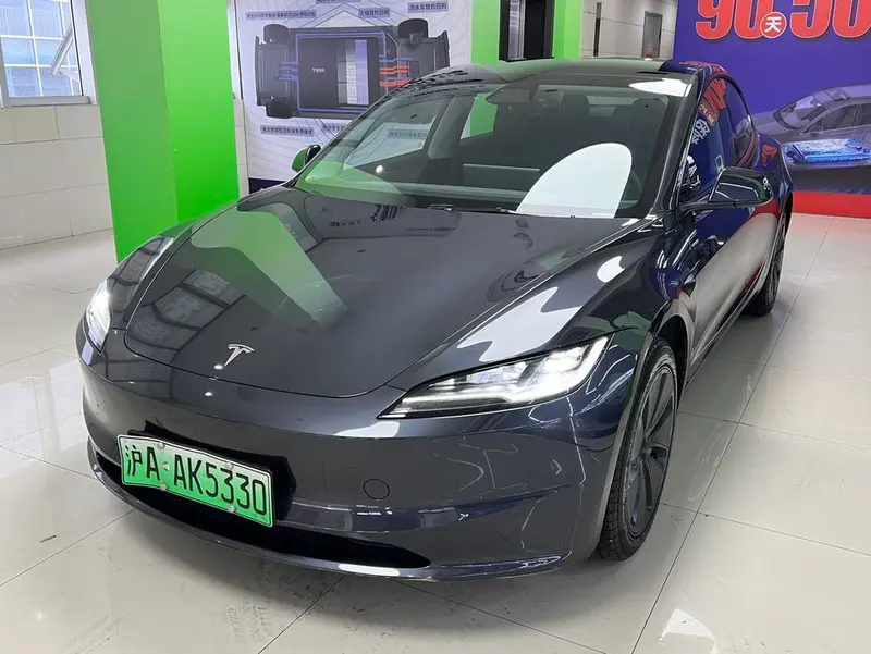 Tesla Model 3, 2023