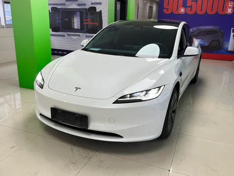 Tesla Model 3, 2023