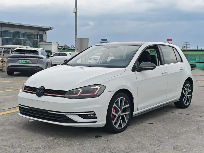 Volkswagen Golf, 2020