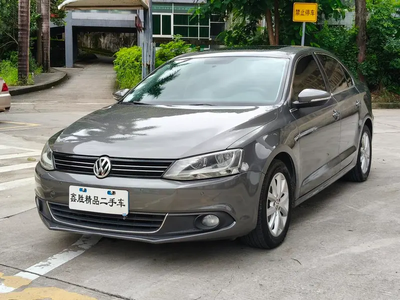 Volkswagen Sagitar, 2012