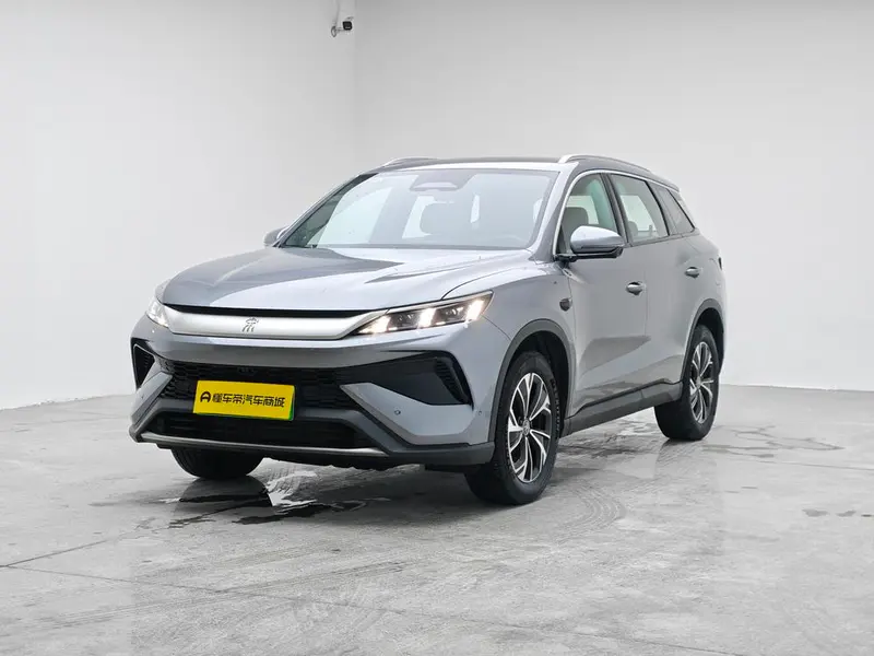 BYD Song Pro DM Smart Drive Edition DM-i 75KM Leading Version, 2025 — фото 1