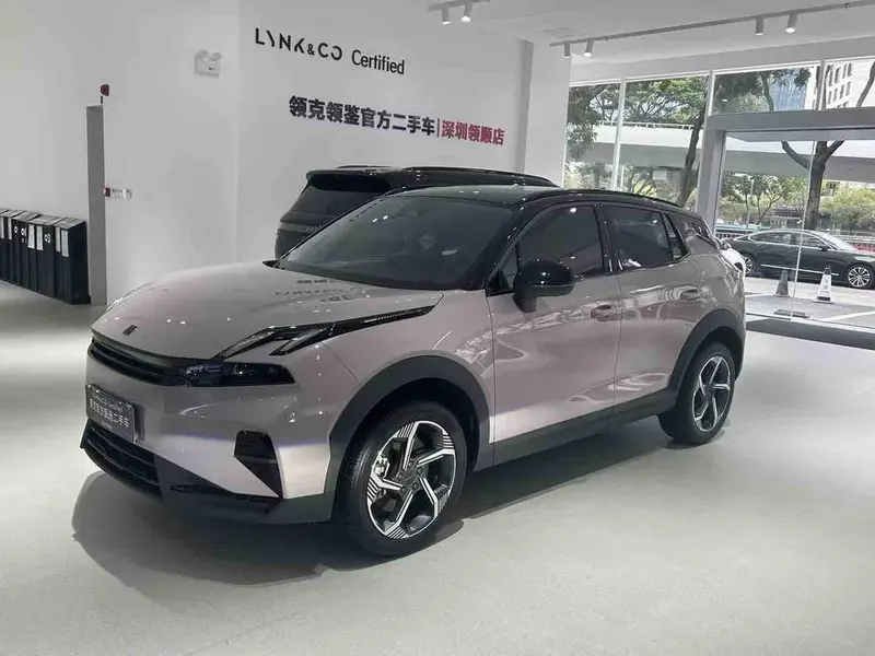 Lynk & Co 06, 2025
