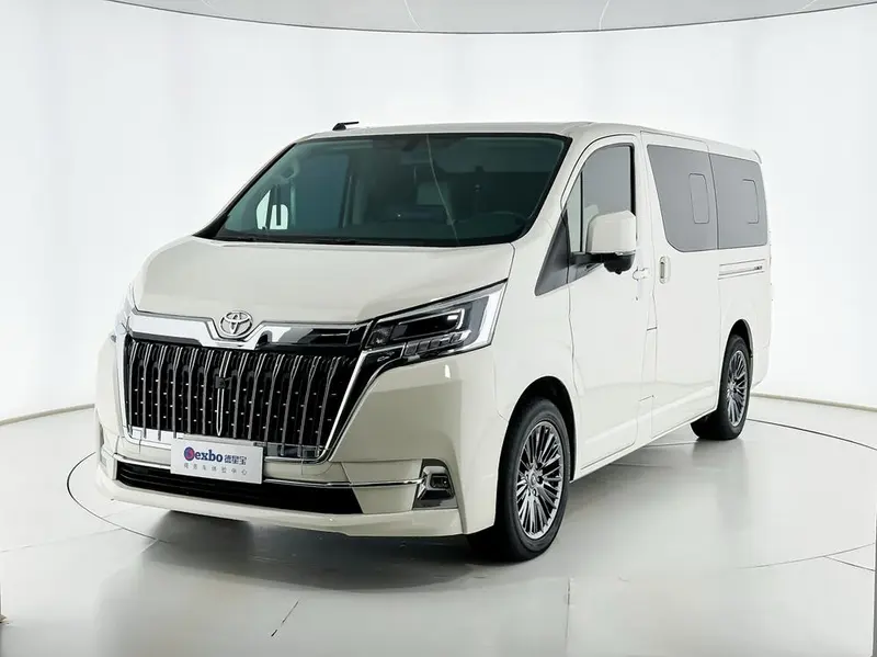 Toyota Hiace, 2022