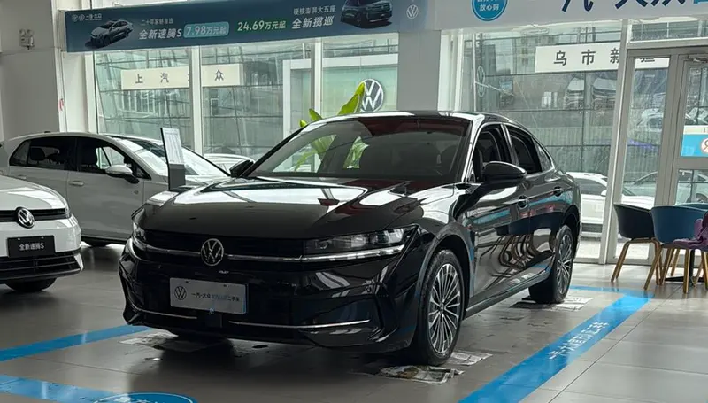 Volkswagen Magotan 380TSI Premium Edition, 2026 — фото 1