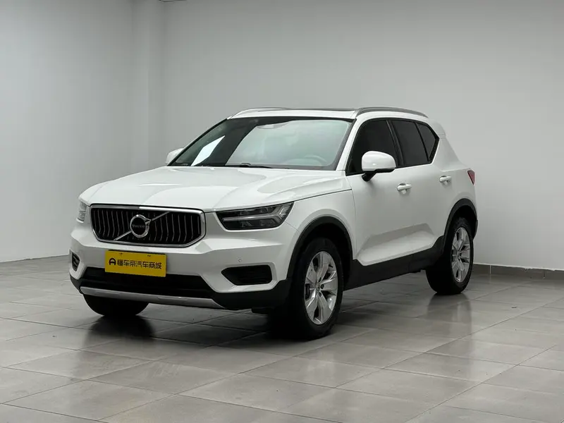 Volvo XC40, 2021