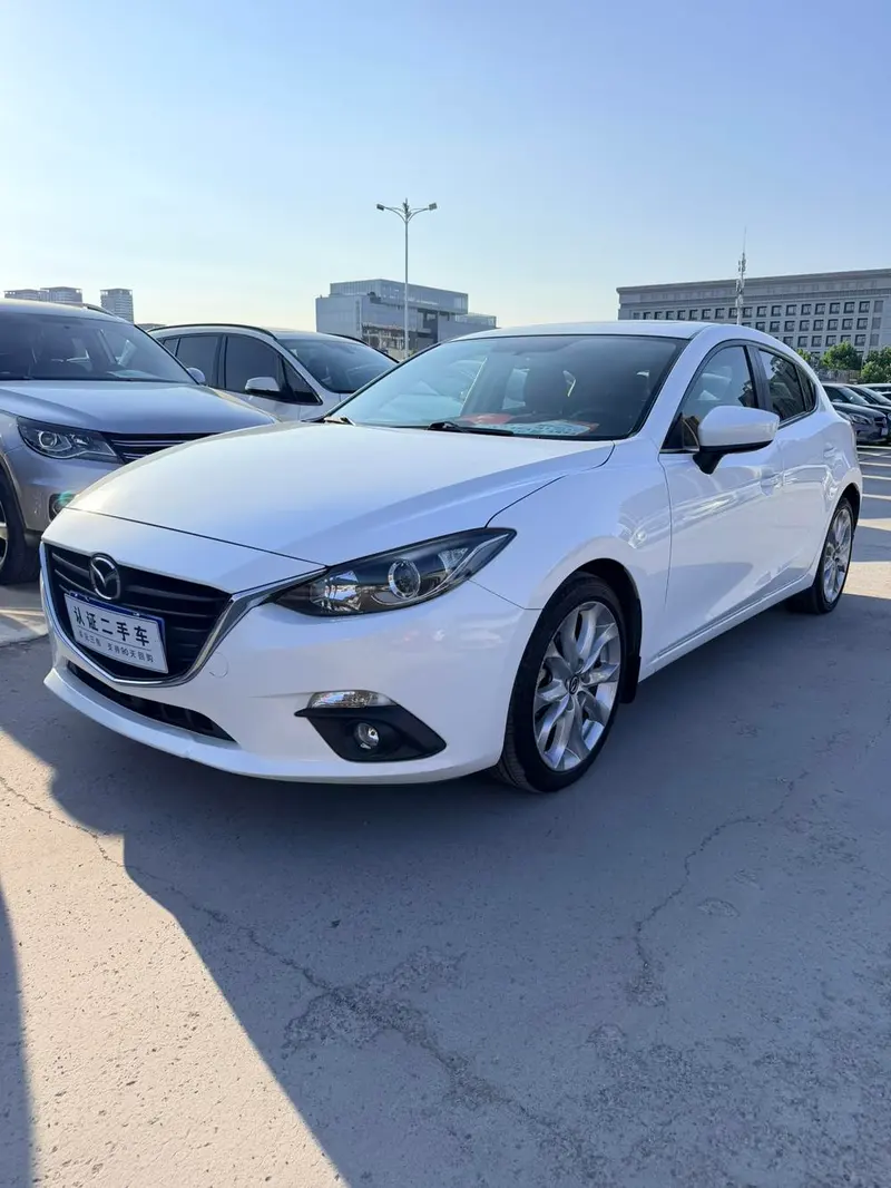 Mazda 3 Axela, 2014