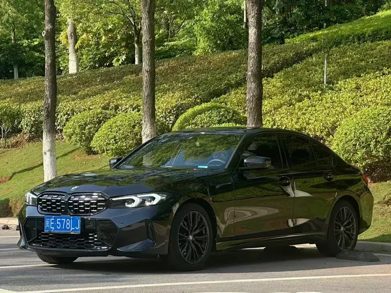BMW 3-Series, 2025
