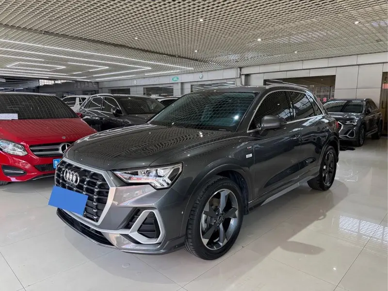 Audi Q3 35 TFSI Fashion Version, 2022 — фото 1