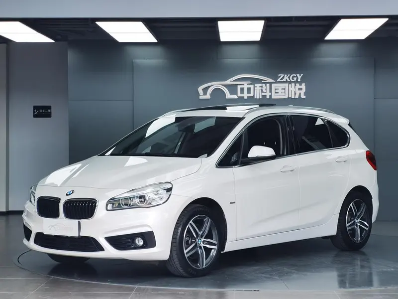 BMW 2-Series Active Tourer 218i Sport, 2016 — фото 1