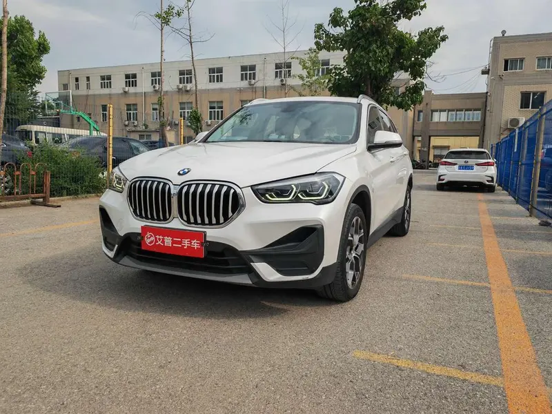 BMW X1 sDrive25Li Leading Version, 2020 — фото 1