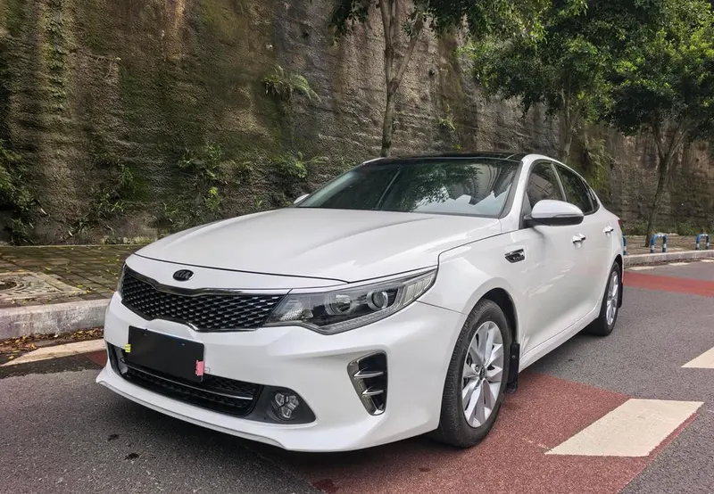Kia K5, 2016