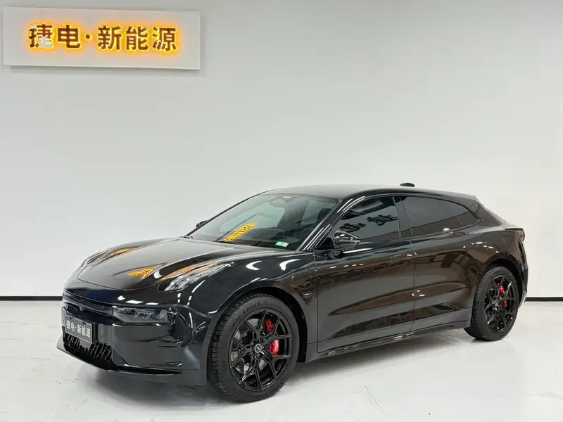 Zeekr 001, 2022