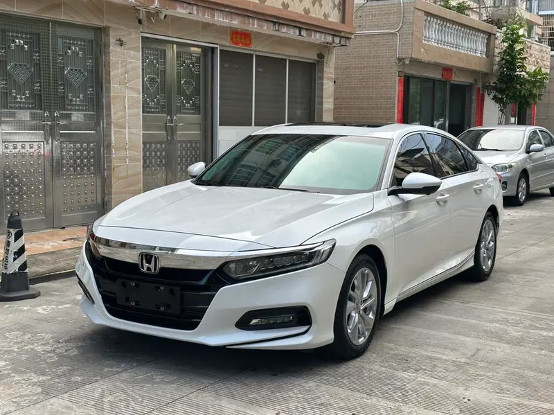 Honda Accord 260TURBO Elite Edition CN5, 2018 — фото 1