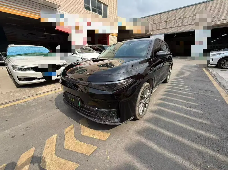 Leapmotor C10 EREV 210 Smart Edition, 2024 — фото 1