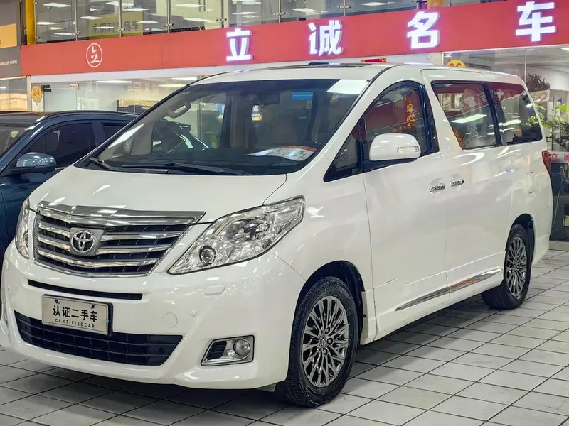 Toyota Alphard, 2014