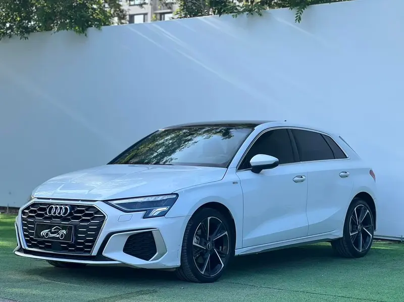 Audi A3 Sportback 35 TFSI Fashion Sport Version, 2022 — фото 1