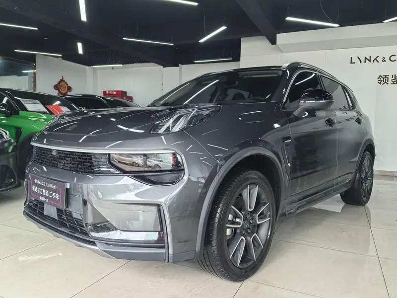 Lynk & Co 01 2.0TD 2WD Pro, 2024 — фото 1