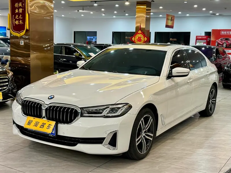 BMW 5-Series, 2021
