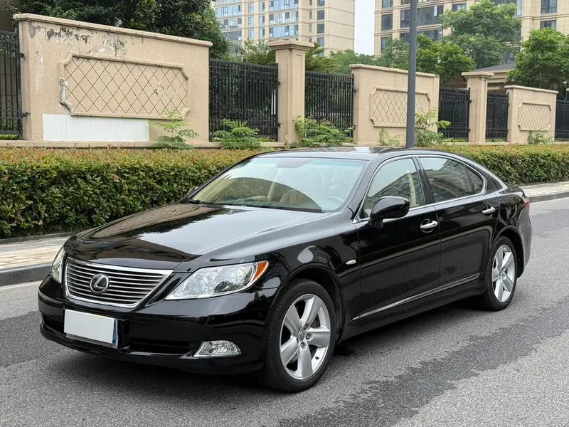 Lexus LS, 2006