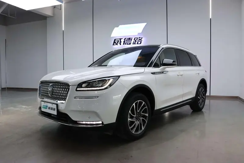 Lincoln Corsair, 2020