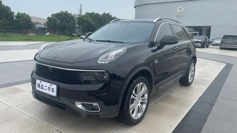 Lynk & Co 01 2.0T 2WD Version Pro Edition CN6, 2019 — фото 1