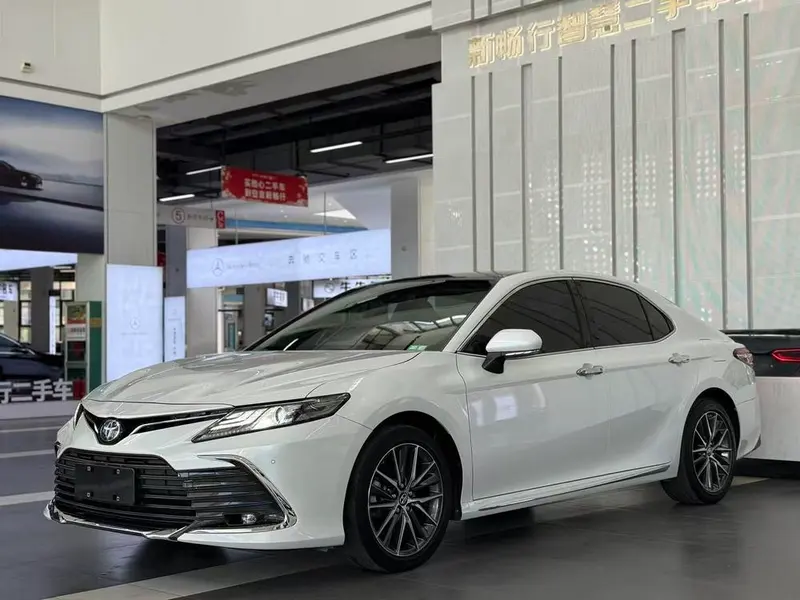 Toyota Camry, 2023