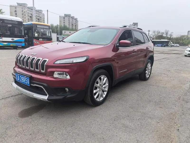 Jeep Cherokee (Import), 2014