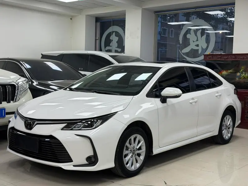 Toyota Corolla 1.2T S-CVT Elite PLUS Edition, 2021 — фото 1