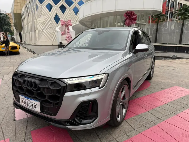 Audi SQ7, 2024
